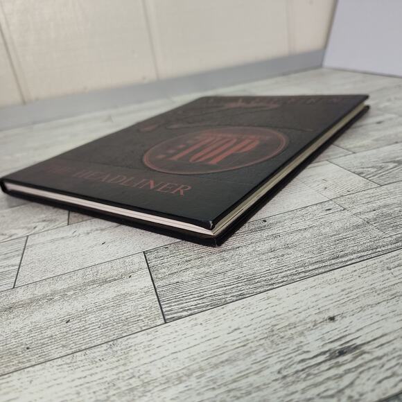 Milwaukee High School of the Arts 1992 The Headliner Yearbook‎ HS Wisconsin 90s - Picture 12 of 14